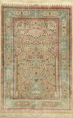 Hereke Seide fein, China, ca. 40 Jahre, reine Naturseide, ca. 140 x 94cm, ca. 1 Mio Kn/qm, EHZ: 2