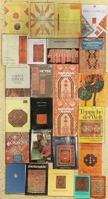 Konvolut 25 Teppich Fachbücher, aus Sammlungsauflösung