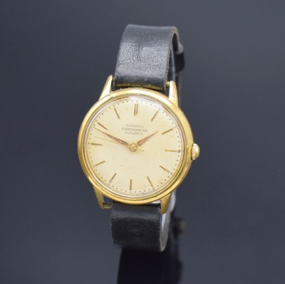 JUNGHANS vergoldeter Herrenchronometer, Deutschland um 1960, Automatik, Boden verschr., silb. Zifferbl. altersb. pat./fl., gold. Ind. & Zeiger (teils ...