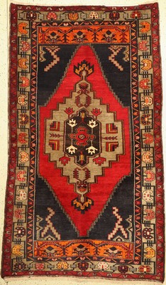 Karapinar alt, Türkei, um 1950, Wolle auf Wolle, ca. 250 x 150 cm, EHZ: 2-3