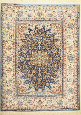 Esfahan fein, Persien, ca. 50 Jahre, Korkwolle mit und auf Seide, ca. 207 x 155 cm,EHZ: 2-3