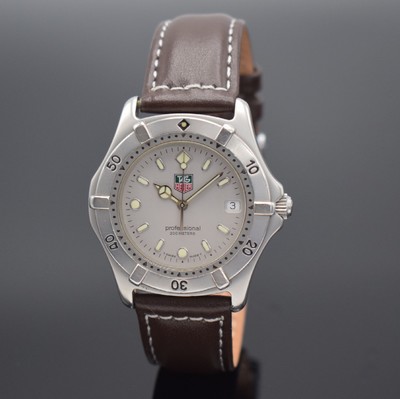 TAG HEUER Professional Herrenarmbanduhr in Stahl, Schweiz um 1995, quarz, Ref. WE 1111 -R, matt. Geh., Boden & Krone verschr., Lünette m. 60er ...