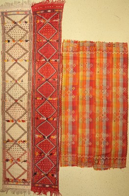 Decke und Kelim, Türkei, ca. 50 Jahre, Wolle auf Wolle, Kelim, ca. 400 x 124 cm, Decke, ca. 270 x 145 cm, EHZ: 2(mehrer Bahnen).
