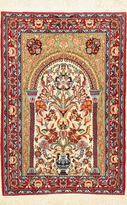 Esfahan fein, Persien, ca. 40 Jahre, Korkwolle mit und auf Seide, ca. 104 x 73 cm, ca. 1,0 Mio. Kn/qm, EHZ: 2(gereinigt).