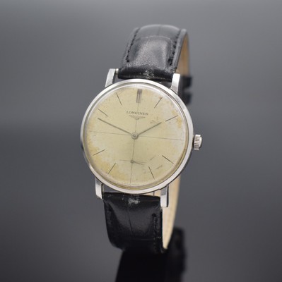 LONGINES Herrenarmbanduhr in Stahl Referenz 8903 1, Handaufzug, Schweiz um 1967, Boden & Glasrand aufgedr., silb. Zifferbl. fl./pat., kl. Sek. bei 6, ...