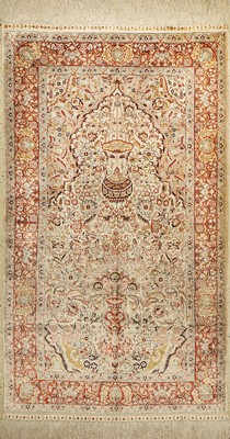 Hereke Seide fein, China, ca. 50 Jahre, reine Naturseide, ca. 160 x 92 cm, ca. 1,0 Mio. Kn/qm, EHZ: 2
