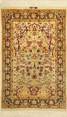 Hereke Seide fein, signiert, Türkei, ca. 60Jahre, reine Naturseide, ca. 115 x 75 cm, ca. 1,0 Mio. Kn/qm, EHZ: 2, (Metallbroschiert)