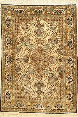 Ghom Seide alt, Persien, um 1960, reine Naturseide, ca. 155 x 111 cm, EHZ: 2