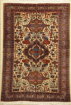 Ardebil Seidengrund, Persien, ca. 50 Jahre,Korkwolle mit Seide, ca. 204 x 143 cm, EHZ:2(Mottenfraß am Rand)