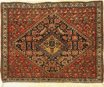 Farahan antik, Persien, um 1900, Wolle auf Baumwolle, ca. 60 x 74 cm, EHZ: 3