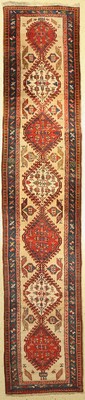 Antiker Sarab, Persien, um 1910, Wolle auf Wolle, ca. 459 x 91 cm, EHZ: 2