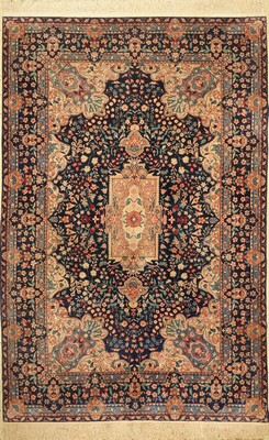 Kerman fein, China, ca. 50 Jahre, Wolle aufBaumwolle, ca. 275 x 185 cm, EHZ: 2