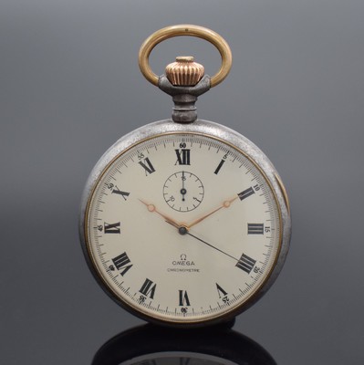 OMEGA offen Taschenuhr mit Schaltradchronograph, Schweiz um 1900, brüniertes Geh., Zifferbl. sekundär, 15-Min.- Zähler, gold. Zeiger, gebl. ...