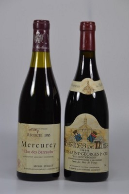 2 Flaschen Burgunder, 1x 1985 Domaine MichelJuillot, Clos des Barraults, Mercurey Premier Cru, Füllniveau ca. 2,6cm, Etikett beschmutzt und 1x 1985 ...