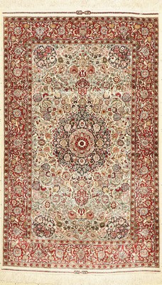 Hereke Seide fein, China, ca. 40 Jahre, reine Naturseide, ca. 154 x 93 cm, ca. 1,0 Mio. Kn/qm, EHZ: 2