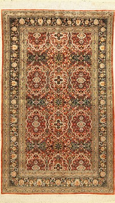 Hereke Seide fein, China, ca. 50 Jahre, reine Naturseide, ca. 153 x 94 cm, ca. 1,0 Mio. Kn/qm, EHZ: 2