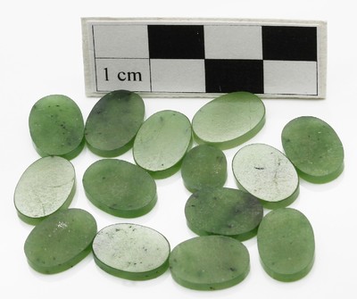 Lot lose Jade zus. ca. 752,00 ct, ovale Platten, Idar-Obersteiner Schleifarbeit