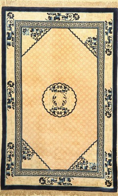 Antik Finish, China, ca. 50 Jahre, Wolle auf Baumwolle, ca. 244 x 155 cm, EHZ: 2, (kleine Fleck)