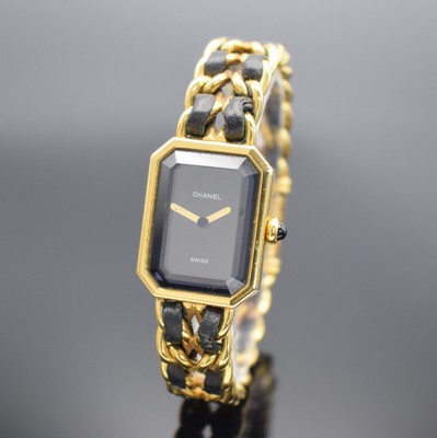 CHANEL Damenarmbanduhr Modell Premiere, Schweiz um 1987, quarz, verg. Metallgeh. mit Schmuckkrone, 2-reihige verg. Bandglieder mit Leder durchzogen ...