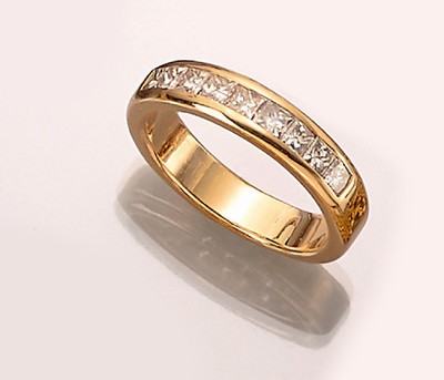 18 kt Gold Diamant-Ring, GG 750/000, 9 Princesscut-Diamanten zus. ca. 1.20 ct Weiß/siRW 57, ca. 7.5 g