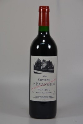 3 Flaschen 1994 Chateau L'Evangile, Pomerol,je 750ml, 12,5% Vol., mind. Into Neck, unverkostet, 90 Parker-Punkte
