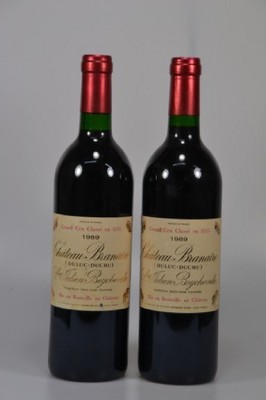 2 Flaschen 1989 Chateau-Brannaire, St. Julien Beychevelle, Grand Cru Classe, je 750ml, 12 ,5% Vol., mind. Into Neck, unverkostet