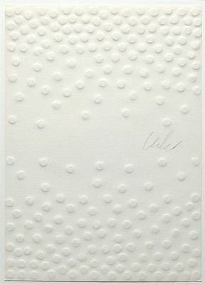 Günther Uecker, geb. 1930, Prägedruck auf Karton, rückseitig nummeriert, 46/200, oben li. handsigniert, 32 x 23 cm, Rahmen: 63 x 53 cm, aus 1975, ...