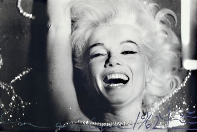 Bert Stern 1929 - 2013, "Marilyn Laughing" Fotografie auf dickem Velin, hochwertiger Iris-Print, vorderseitig handsigniert, Blattgr. 56 x ...