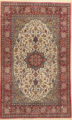 Esfahan fein, Persien, ca. 50 Jahre, Korkwolle mit und auf Seide, ca. 170 x 110 cm,ca. 1,0 Mio. Kn/qm, EHZ: 2