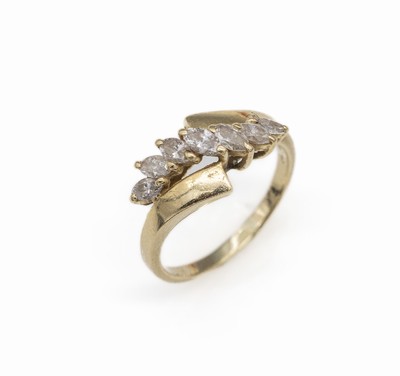14 kt Gold Diamant-Ring, GG 585/000 gepr., 7 Diamant-Navettes zus. ca. 0.90 ct Weiß- l.get.Weiß/si-p, RW 55, ca. 3.5 g