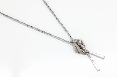 14 kt Gold Brillant-Collier, WG 585/000, längliche Glieder, Mittelteil mit 6 Brillantenzus. ca. 0.22 ct Weiß/si, Oberfläche sat. und ...