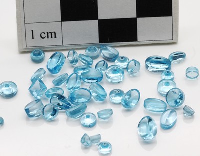 Lot lose Blautopase (beh.) zus. ca. 1040 ct, Cabochons ins versch. Größen und Formen