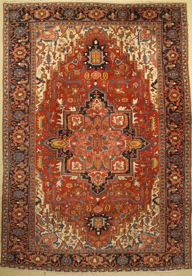 Alter Heriz, Persien, um 1940, Wolle auf Baumwolle, ca. 360 x 253 cm, kleine Mottenfraß-Stellen und leichte Gebrauchsspuren.