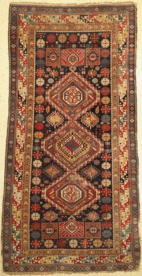 Antiker Schirwan, Kaukasus, 19.Jhd., Wolle auf Wolle, ca. 244 x 127 cm, EHZ:(Alters-und Gebrauchsspuren)