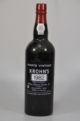 1 Flasche 1982 Porto Krohn Vintage Port, Wiese & Krohn, 750ml, 20% Vol., l beschmutzt
