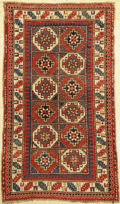 Antiker Moghan, Kaukasus, 19.Jhd, Wolle aufWolle, ca. 200 x 120 cm, EHZ:(Alters-und Gebrauchsspuren), alte Restaurierungen.