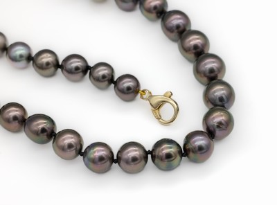 Collier aus Tahitizuchtperlen, Karabinerschließe GG 585/000, Perlen im Verlauf, D. ca. 9 - 12 mm, feines braunes Lüster, nat. Merkmale, L. ca. 44 ...