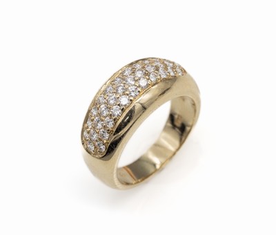 14 kt Gold Brillant-Ring, GG 585/000, 34 Brillanten zus. ca. 1.20 ct feines Weiß- Weiß/vs-si, RW 54, ca. 8.6 g