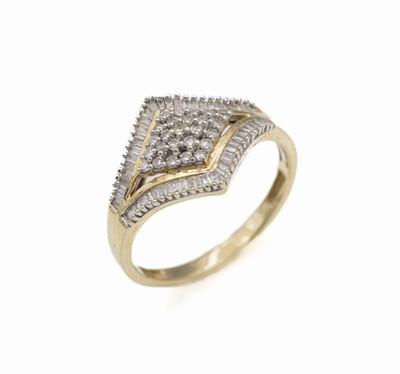 14 kt Gold Diamant-Ring, GG/WG 585/000, 53 Diamant-Baguettes und 25 8/8-Diamanten zus. ca. 1.0 ct Weiß/p, RW 57, ca. 3.2 g