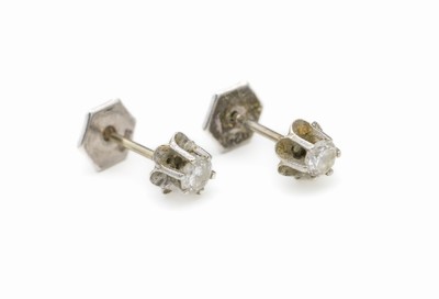 14 kt Gold Brillant-Ohrstecker, WG 585/000,2 Brillanten zus. ca. 0.30 ct Weiß/p, Brisuren925er Silber sek.