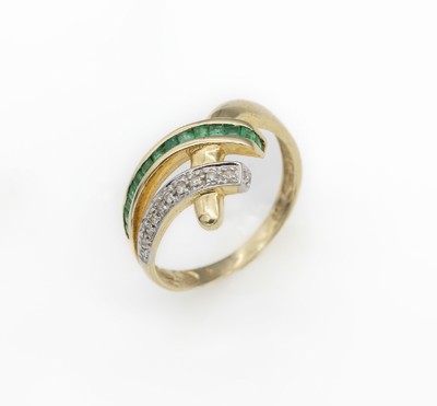 14 kt Gold Smaragd-Diamant-Ring, GG 585/000, 11 8/8-Diamanten zus. ca. 0.10 ct Weiß/si, 14 Smaragd-Carrees zus. ca. 0.20 ct, RW 58, ca. 3.1 g