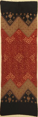 Indische Schal, Indien, um 1930/1940, Seidenstickerei, ca. 210 x 70 cm, EHZ:(Guter Zustand)
