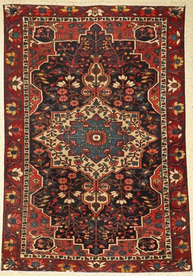 Bachtiar alt, Persien, um 1920, Wolle auf Baumwolle, ca. 195 x 135 cm, EHZ: 3-4