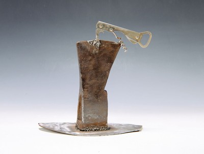 Volkmar Schulz-Rumpold, geb. 1956, Skulptur, Metall, signiert, datiert 2022 , 30 x 23 x 11.5 cm, die Werke der "Art Brut",der "rohen ...