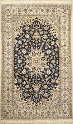 Nain fein(9 La), Persien, ca. 50 Jahre, Korkwolle mit Seide, ca. 275 x 170 cm, ca. 500.000 Kn/qm, EHZ: 2