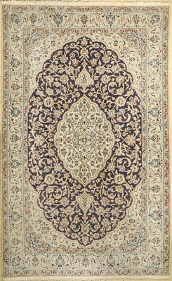 Nain, Persien, ca. 40 Jahre, Wolle mit Seide, ca. 266 x 166 cm, EHZ: 2