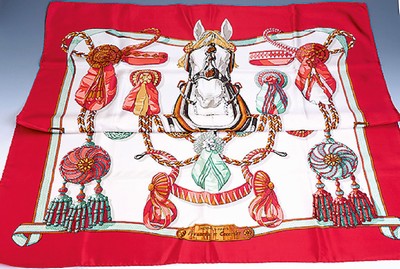 HERMES Carree, 100 % Seide, Modell Frontaux et Cocardes, Design von Caty Latham, cremegrundig, roter Rand, handrolliert, ca. 88 x 88 cm, ohne Label, ...