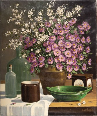 Ans van Tuenter, geb. 1943 Amsterdam, Stillleben mit Blumenstrauß und diversen Gefäßen, Öl/Lwd, signiert, 50x60 cm