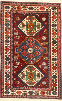 Eriwan, Rußland, ca. 50 Jahre, Wolle auf Baumwolle, ca. 204 x 134 cm, EHZ: 2