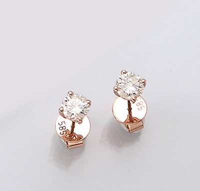 Paar 14 kt Gold Brillant-Ohrstecker, RG 585/000, 2 Altschliffdiamanten zus. ca. 1.07 ct l.get.Weiß/p